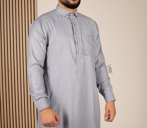 Chino Saudi Qamis - Light grey